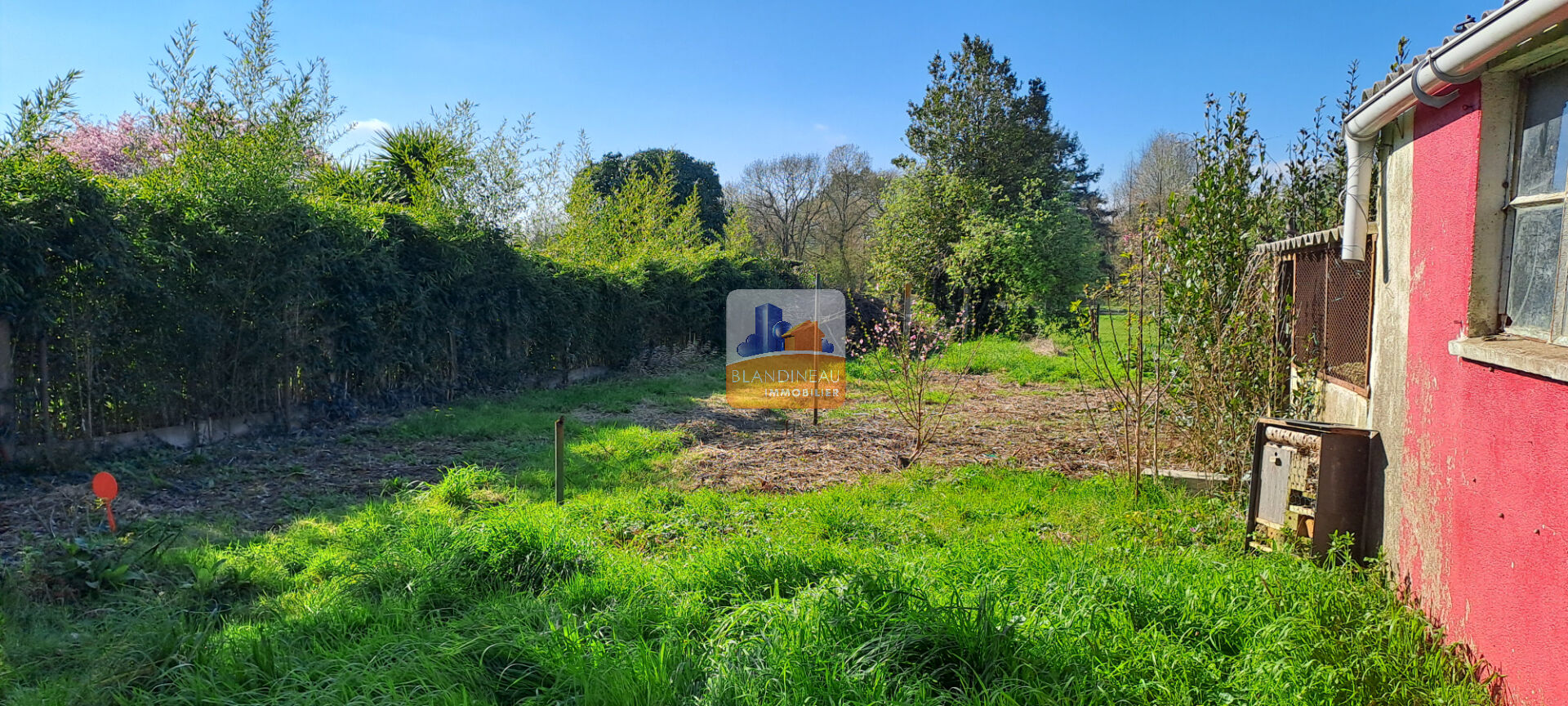 TERRAIN à BOUGUENAIS