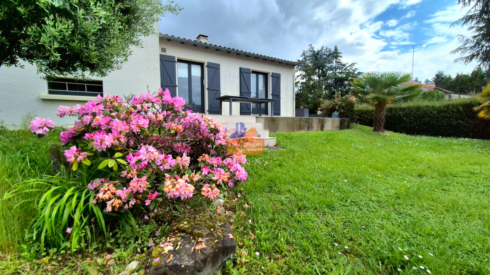 MAISON à BOUGUENAIS